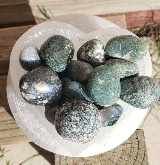 Moss Agate Tumbled Stone