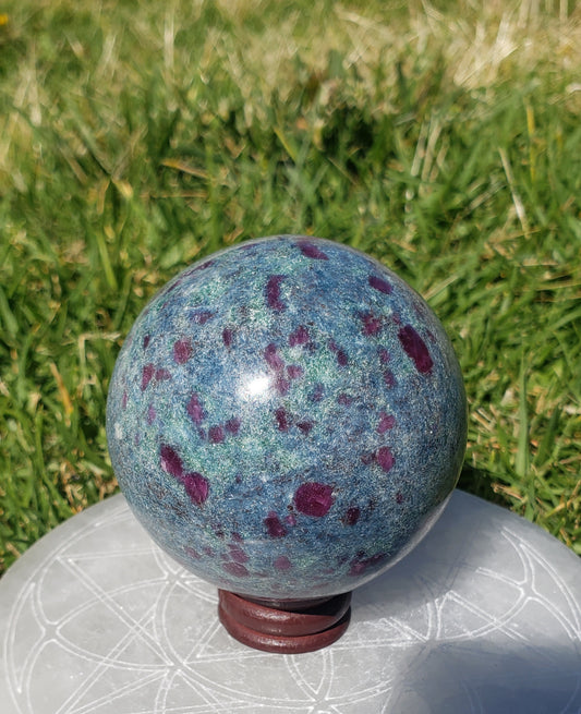 Ruby in Kyanite Sphere 1lb B