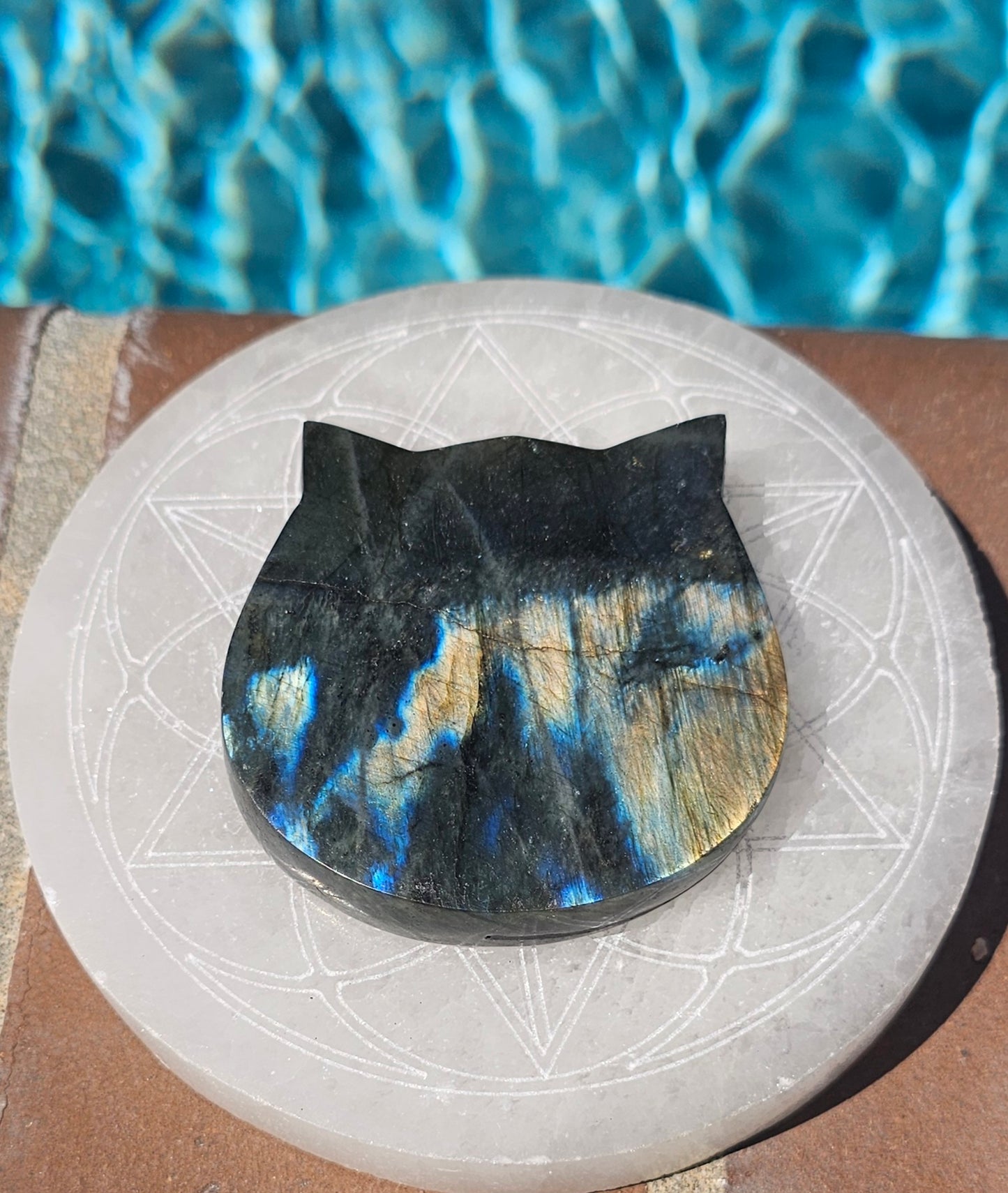 Labradorite Cat Head #1