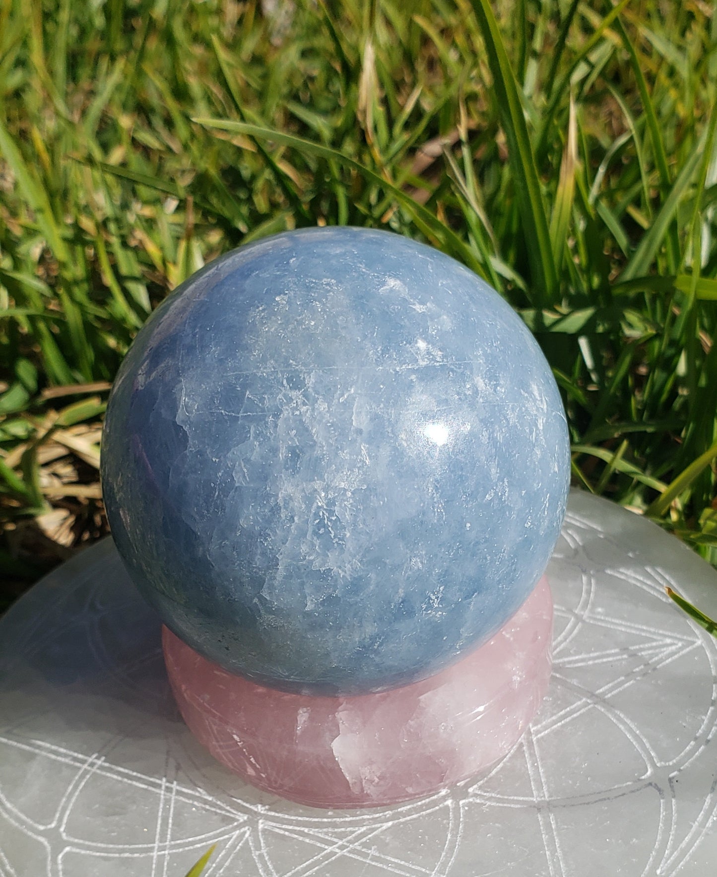 Rose Quartz Sphere Stand (1)